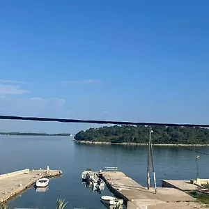 Apartman Esperanza, Pasman